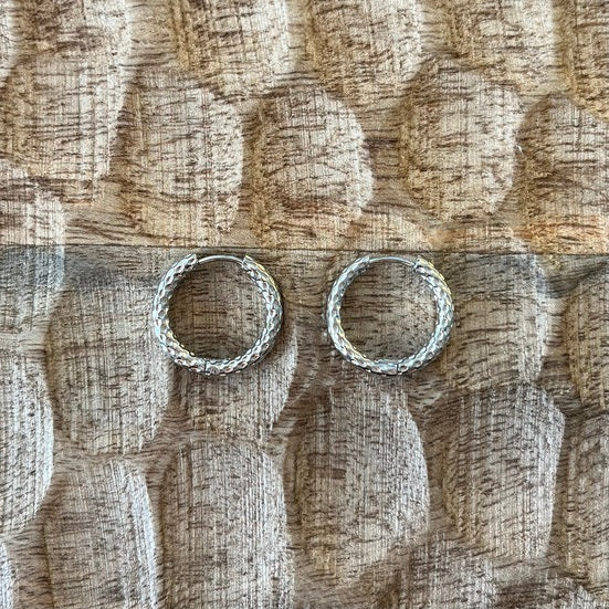 Créoles rondes martelées argent.jpeg