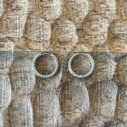 Créoles rondes martelées argent.jpeg