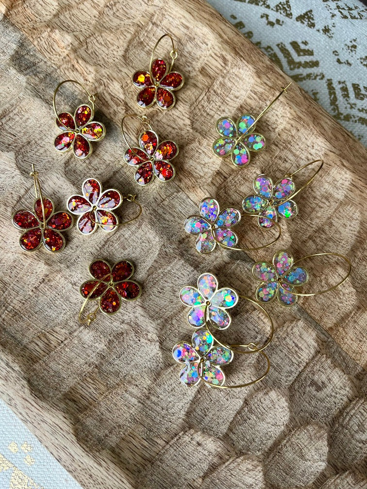 Boucles d'oreilles fleurs résine