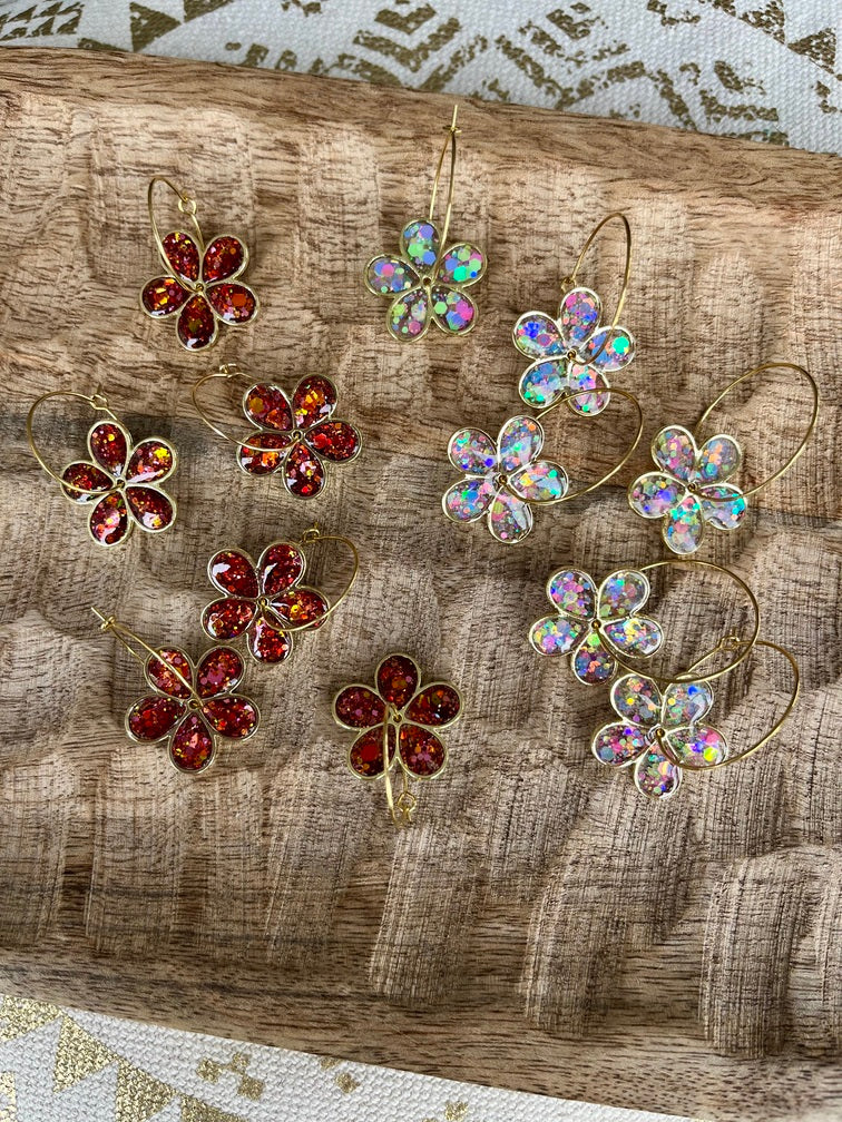Boucles d'oreilles fleurs résine